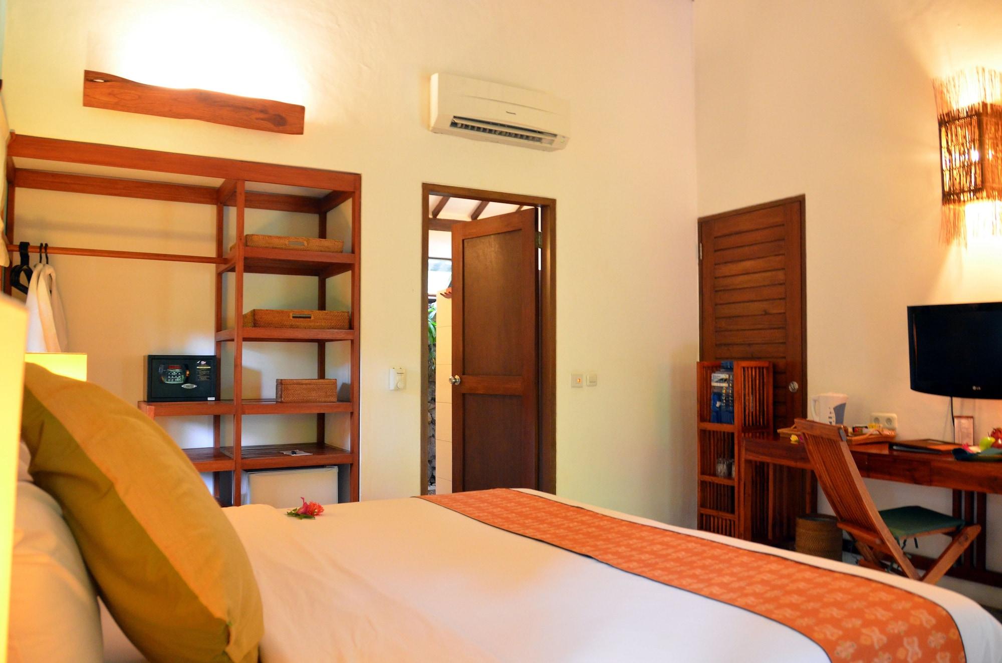 Отель Cocotinos Sekotong Lombok Sekotong Barat Экстерьер фото